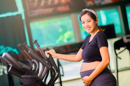 Tips For Using a Cross Trainer While You Are Pregnant